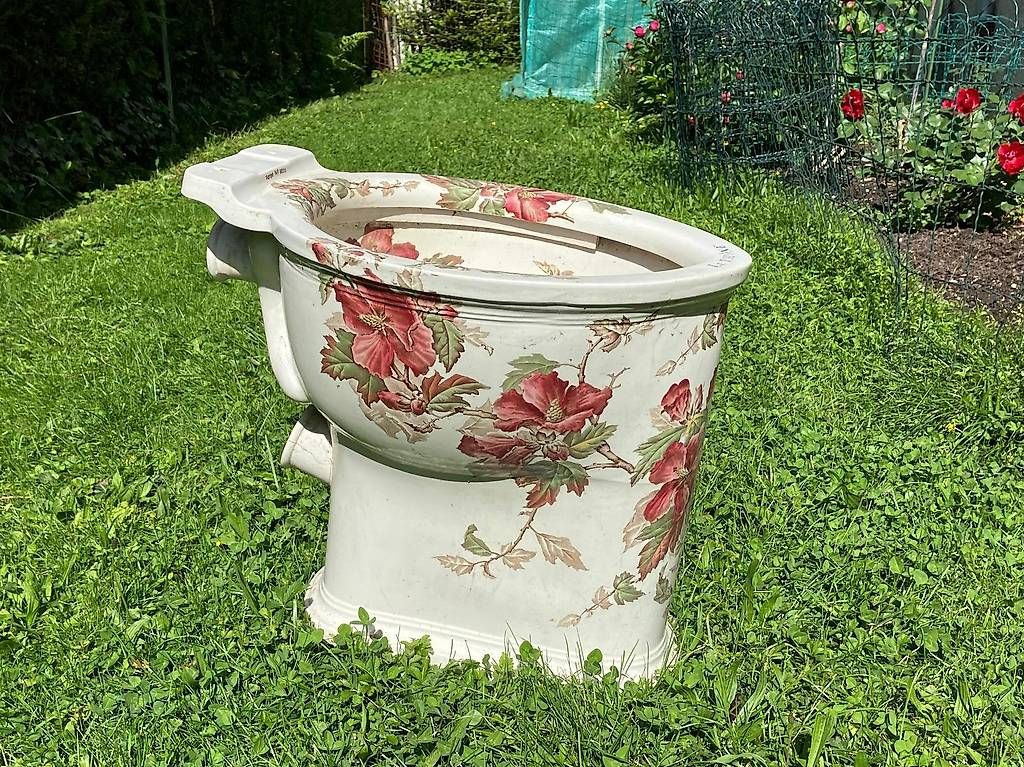 Sabbiera per bambini: Décoratif une ancienne cuvette de WC  – Usato da Genève venduto da chr_8ncs