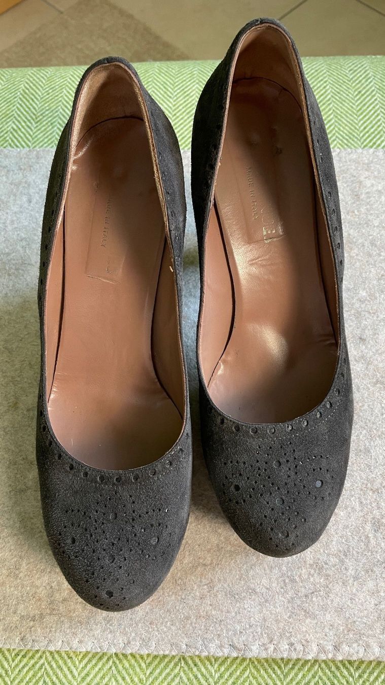 Scarpe da donna: Pumps Wildleder grau Les Venues Gr. 39 – Usato da Birsfelden venduto da Nic21 3