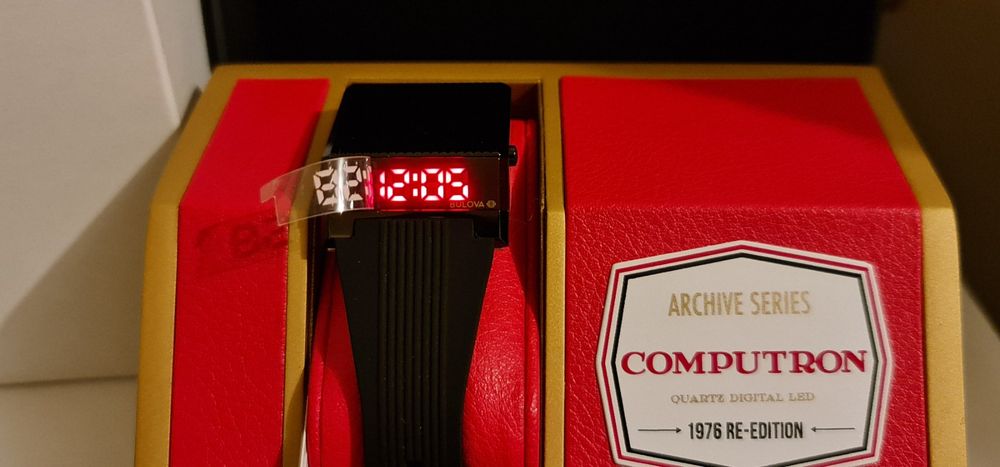 Bulova computer 1976 Re-édition (Neuf avec emballage d'origine) à Grand ...