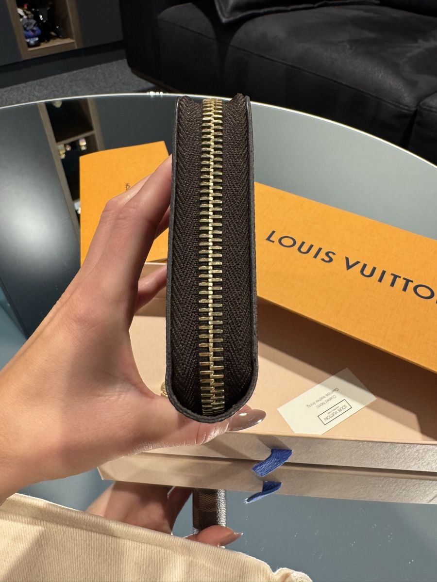 Louis Vuitton Portamonete: Louis Vuitton Geldbörse – Nuovo (secondo la descrizione) da Galgenen venduto da Kekic 8
