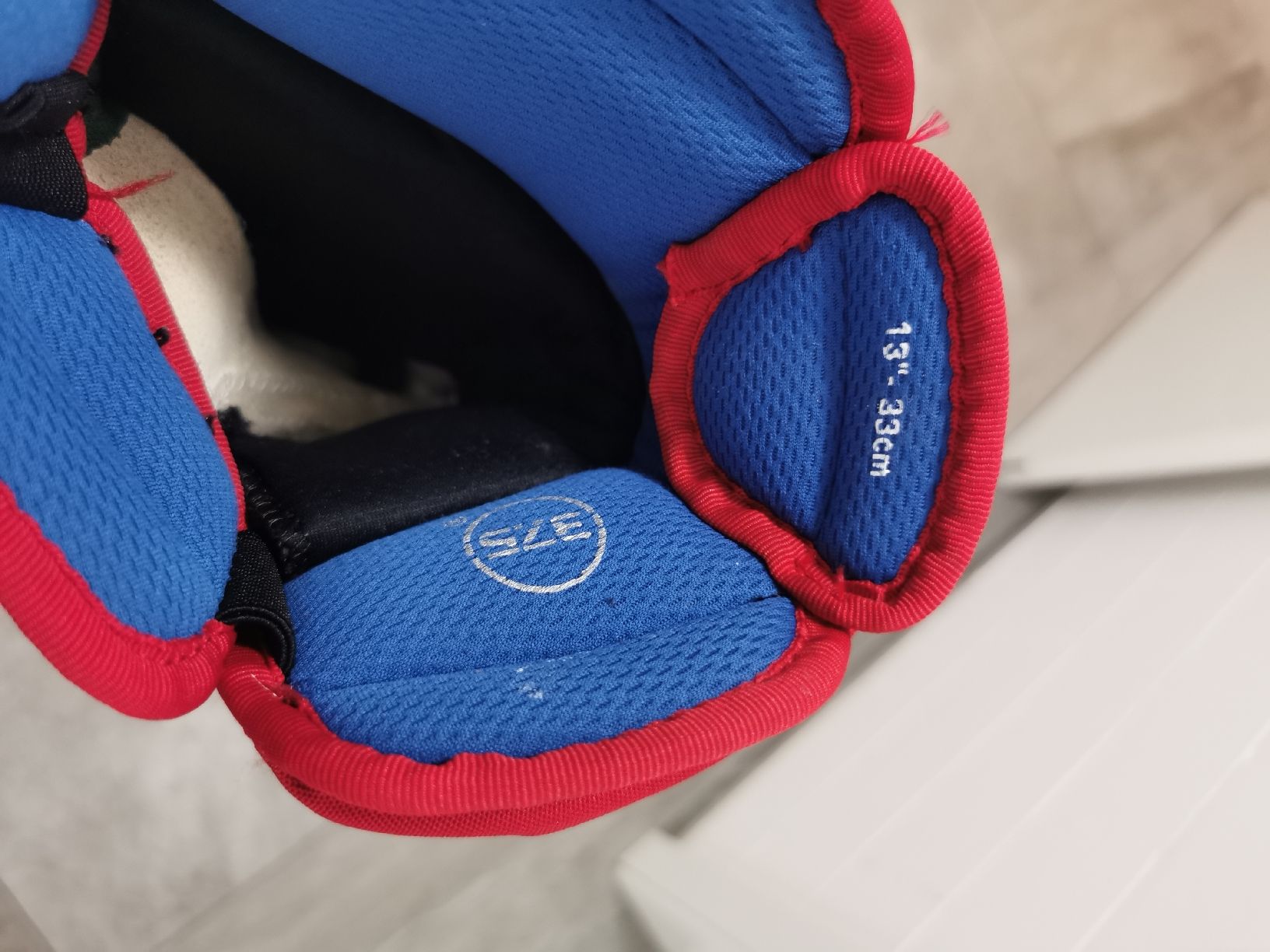 Bauer Altri accessori da uomo: Neuwertige BAUER NEXUS custom Handschuhe – Nuovo (secondo la descrizione) da Niederuzwil venduto da Muzzi15 4