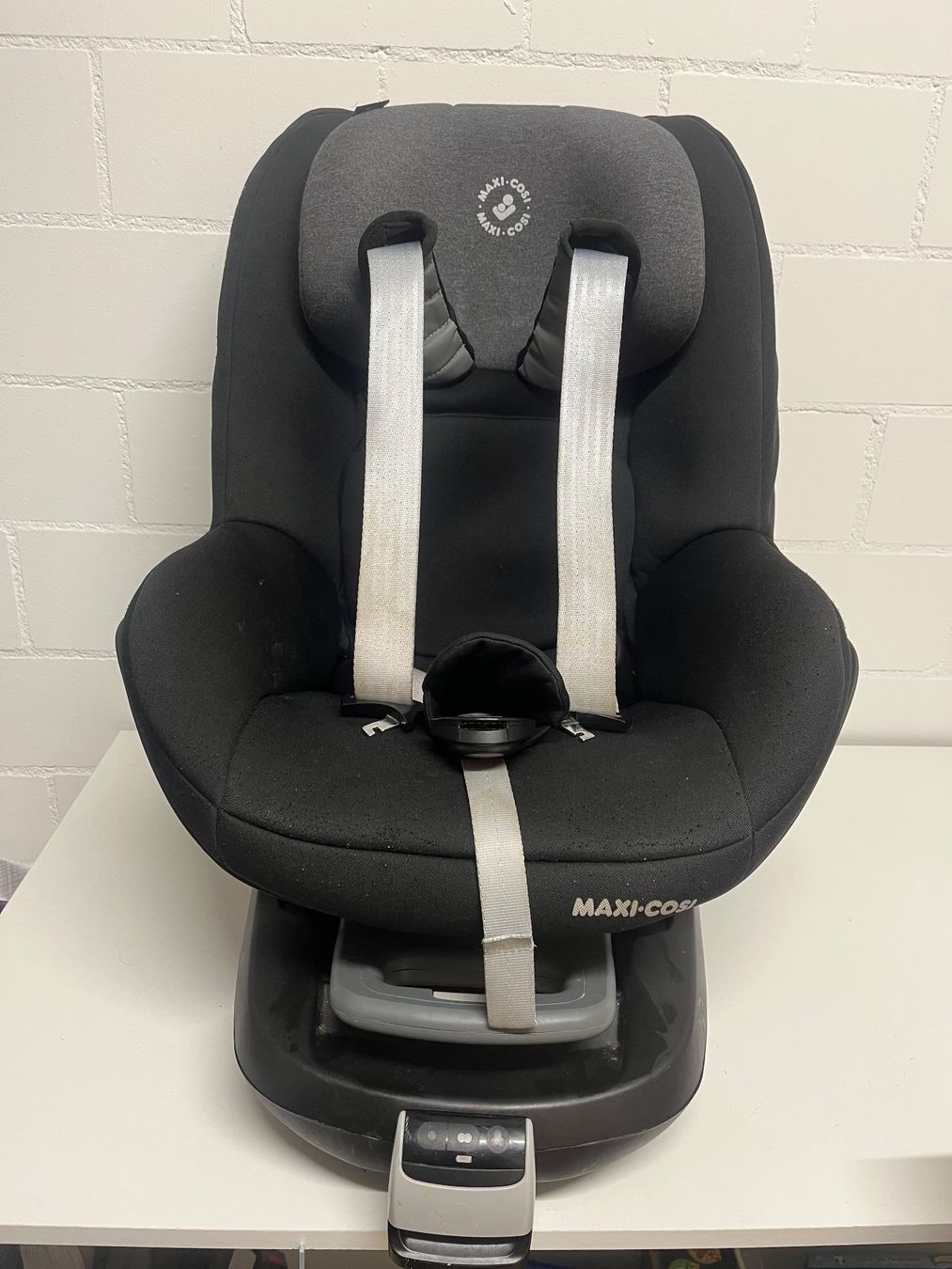 Maxi-Cosi Seggiolini per auto: Maxi-Cosi Kindersitz – Usato da Effretikon venduto da Unagi