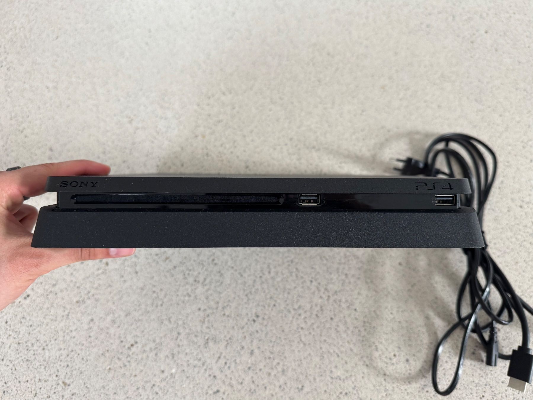 Sony Konsolen: PS4 Slim – Gebraucht aus Suhr von Tradewarrior 3
