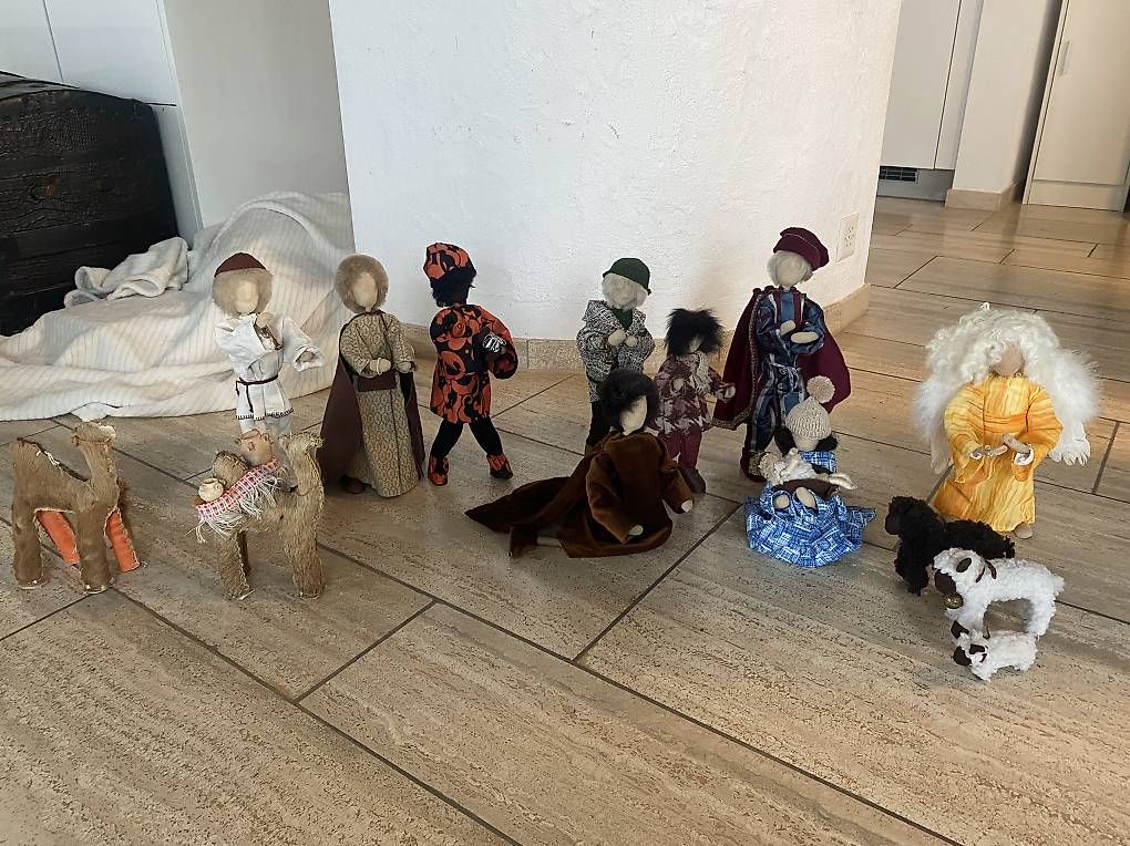Figuren: Handefertigte Krippenfiguren – Gebraucht aus Oetwil an der Limmat von Prinzaessli123