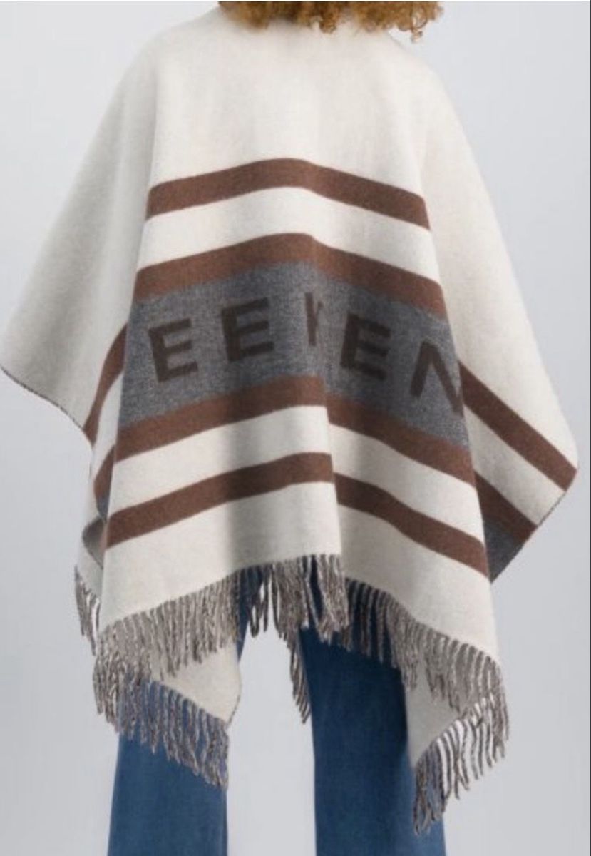 Max Mara Sonstige Kleidung & Accessoires: Weekend MaxMara Poncho – Neu und originalverpackt aus Chur von Milargo