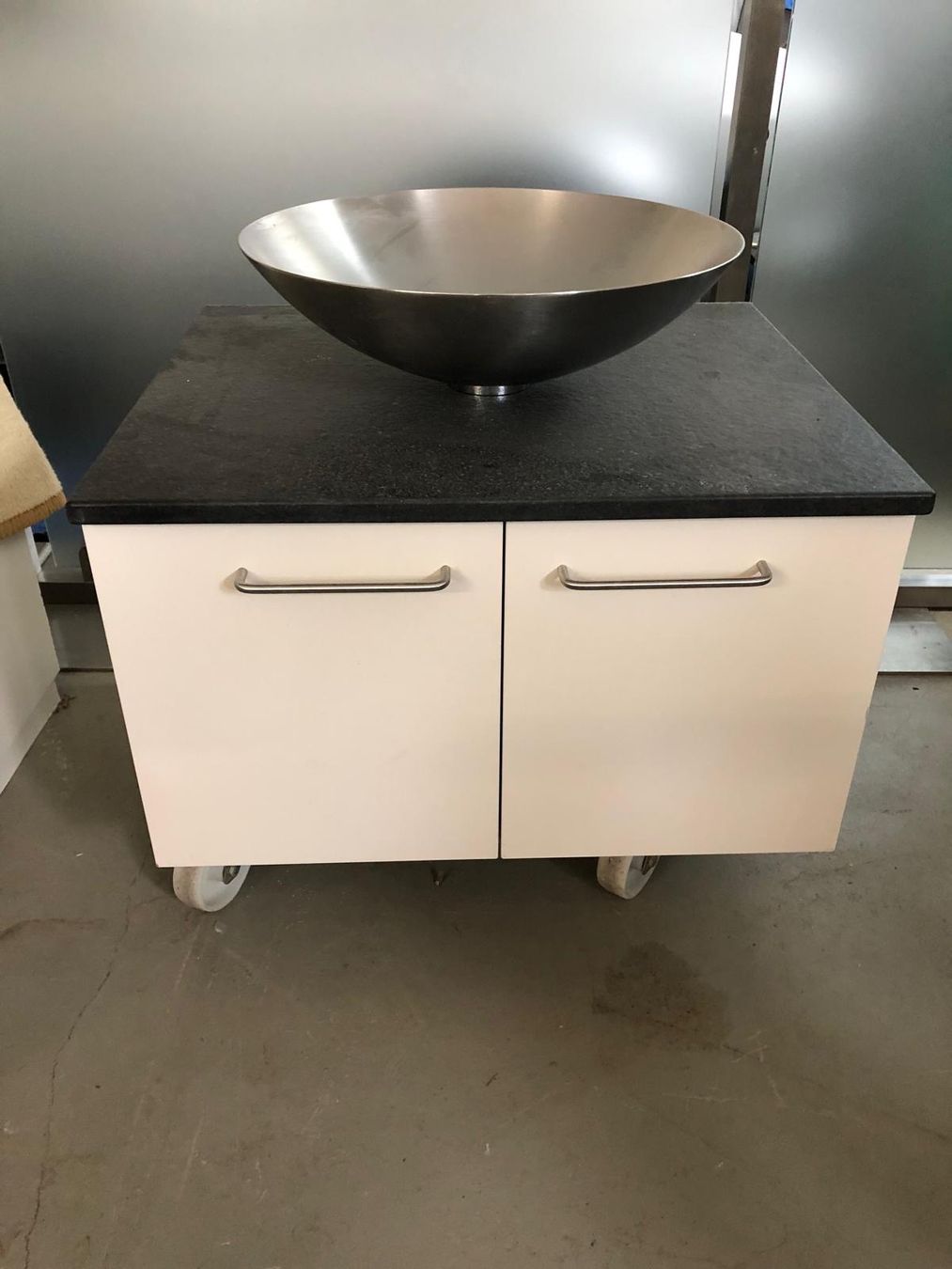 Badezimmermöbel: Lavabo – Neu (gemäss Beschreibung) aus Oberarth von petrawree 5