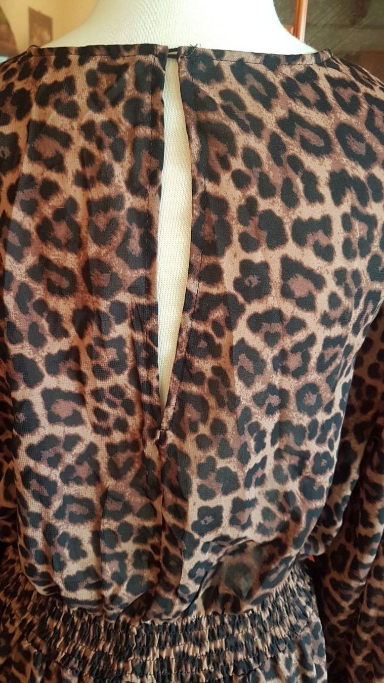 H&M Vestiti: Wadenlanges langärmliges Leo-Kleid – Nuovo (secondo la descrizione) da Oberengstringen venduto da Sheera7 4