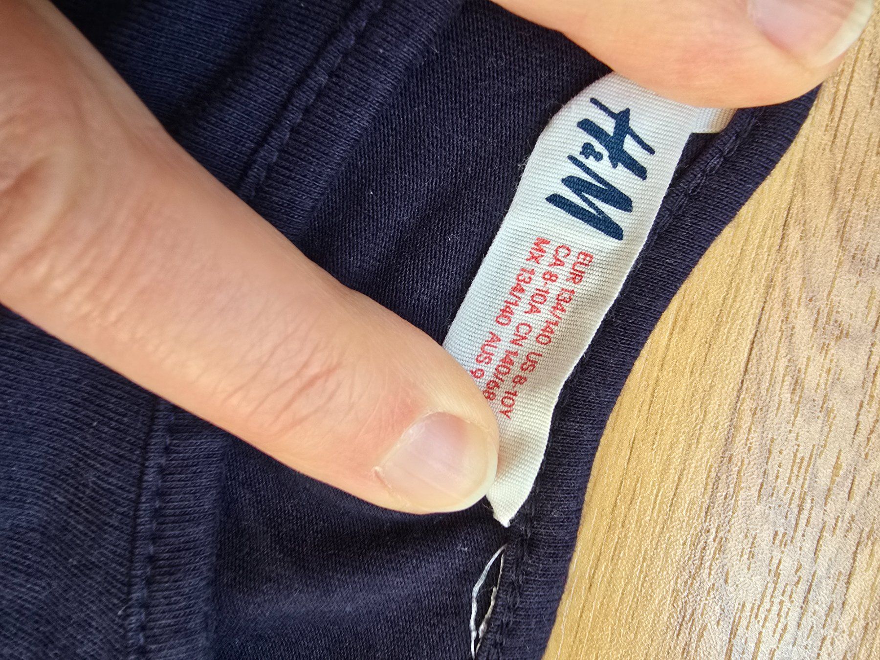 Vestiti & Gonne: H&M Kleid "Eiskönigin" Gr. 134/140 – Usato da Büttikon AG venduto da Amineah 1