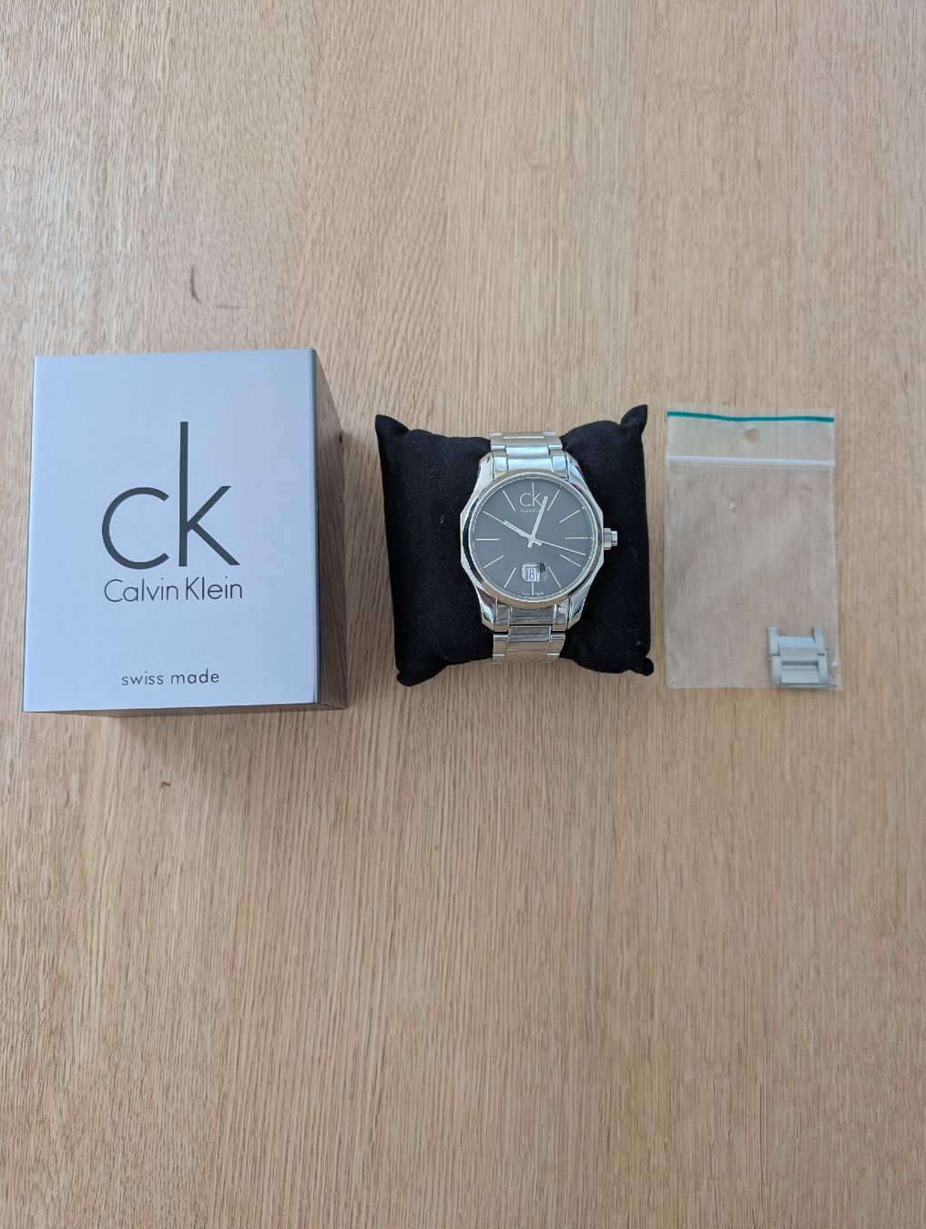Calvin Klein Uhren: Calvin Klein Uhr Herren Swiss Made – Gebraucht aus Goldswil von Uninc156 1