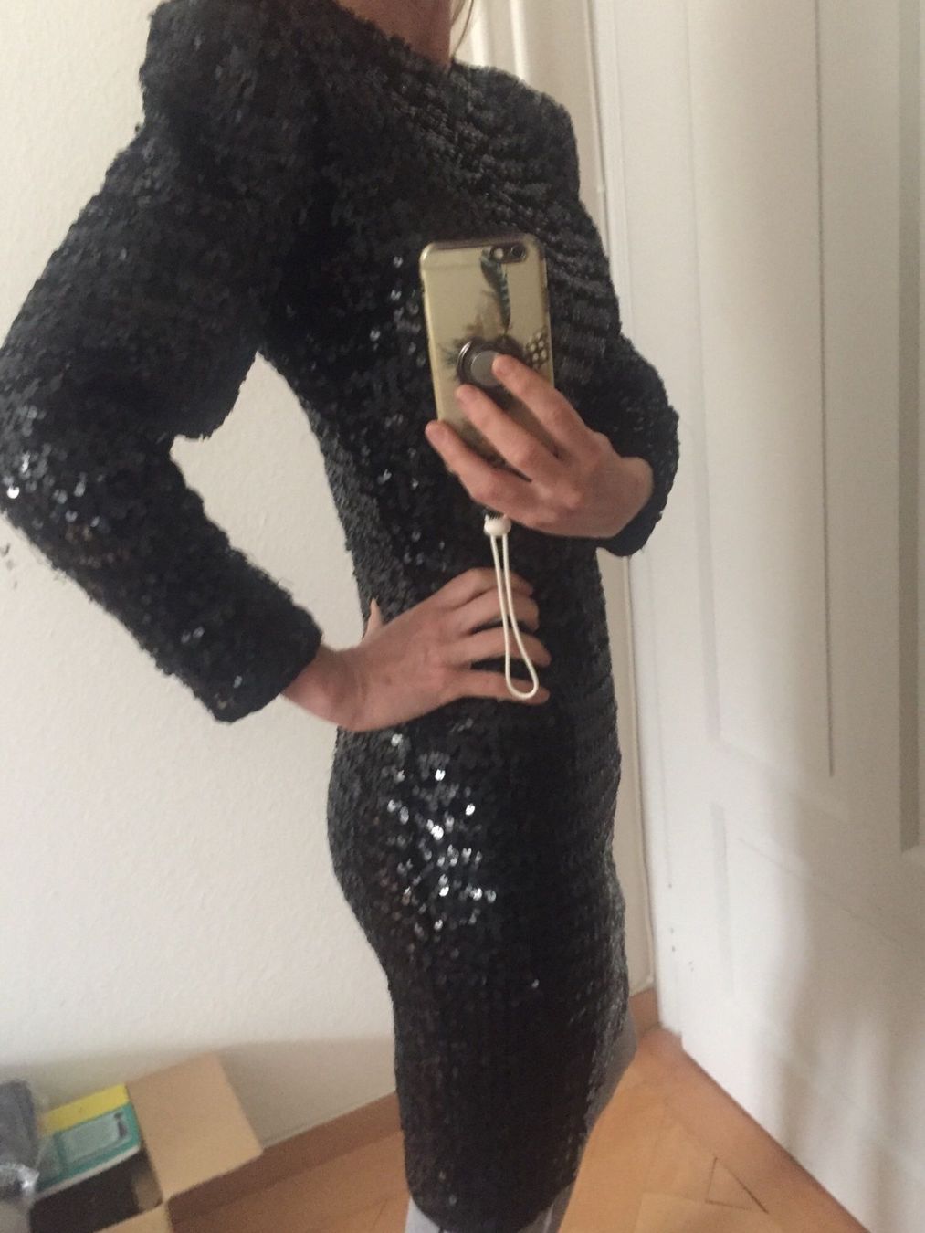Vestiti: Robe de cocktail paillettes noir 36 – Usato da Küssnacht am Rigi venduto da CALIFRASQUI 2