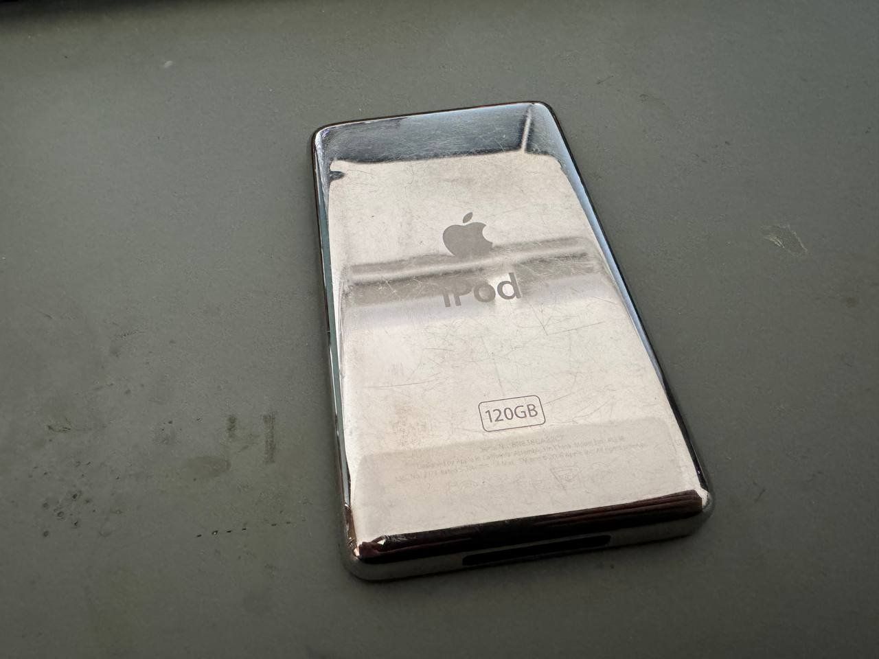 Apple Lettore multimediale portatile: Apple iPod Classic 120 GB Grau - A1238 6. Generation – Usato da Wolhusen venduto da uyan 3