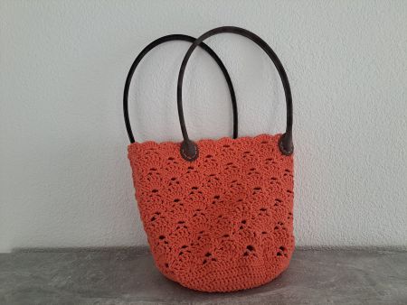 Selbstgehäkelte Tasche