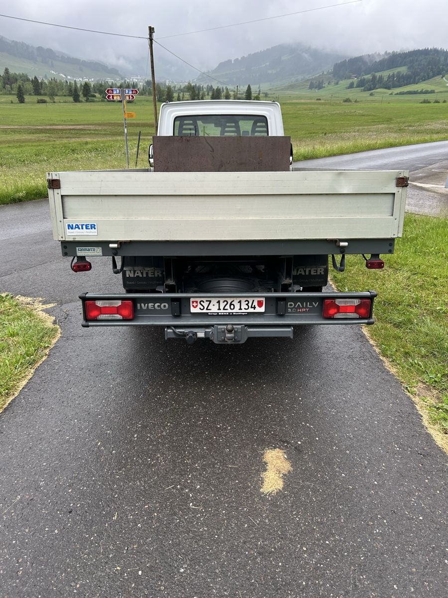 Iveco Véhicules utilitaires: Iveco 35c18 – D'occasion à Einsiedeln par mih_22tr 4