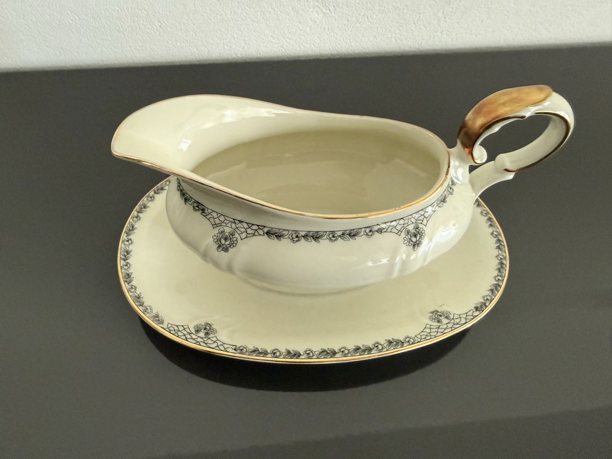 Schalen: Sauciere von der Firma Edelstein BAVARIA. – Gebraucht aus Pfeffikon LU von pepino17