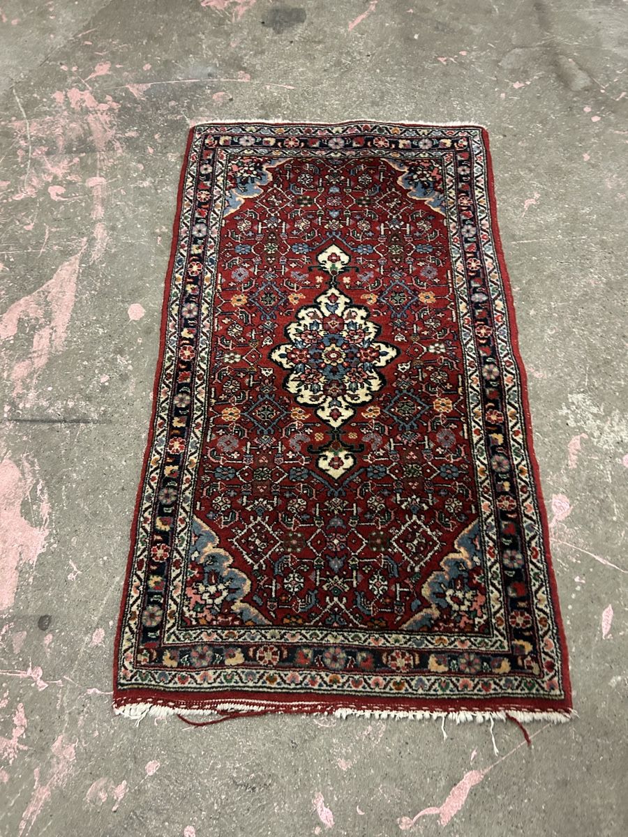 Tappeti: Teppich  – Usato da Basel venduto da Krisztina.na 1