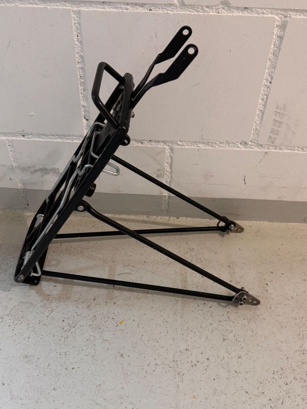 Pezzi di ricambio: Velogepäckträger – Usato da Frauenkappelen venduto da Rolerik 1