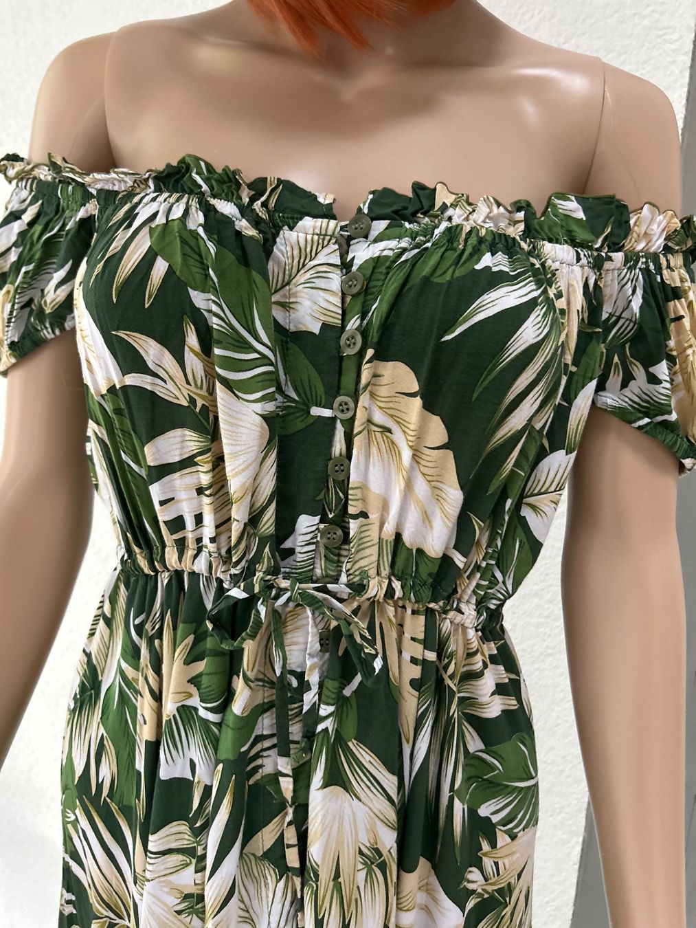 Kleider: Off-Shoulder Summer Dress with Tropical Leaf Print - Size S – Neu (gemäss Beschreibung) aus Saland von ele_vc96 2