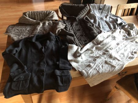 3 coole Jäckli + 2 Gilets Gr. 36