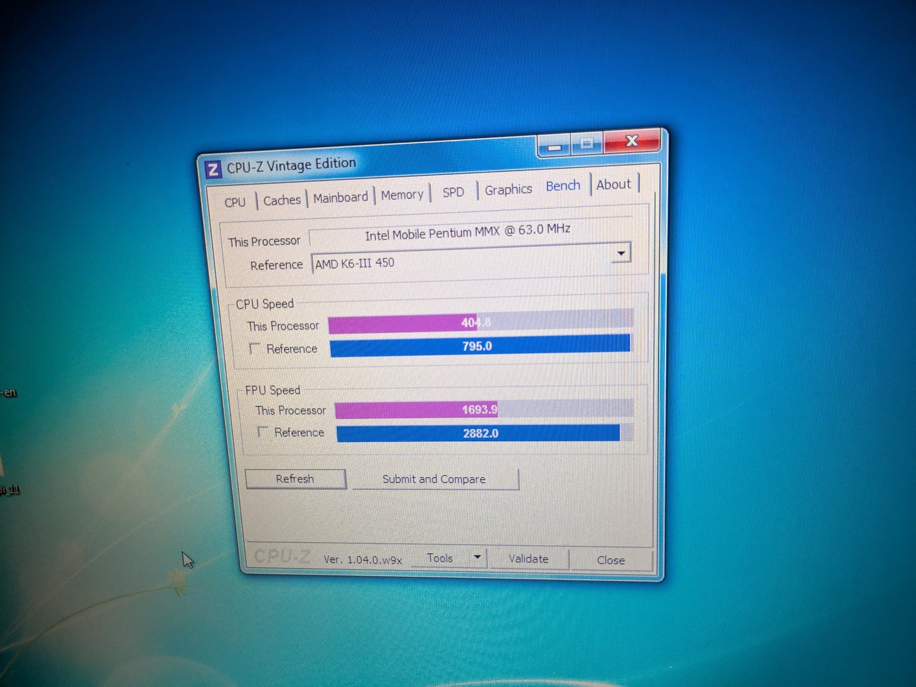 Intel Composants électroniques: Intel Pentium MMX 166 Socket 7 Tillamook SL2ZX – D'occasion à Châtelaine par Pttn 4