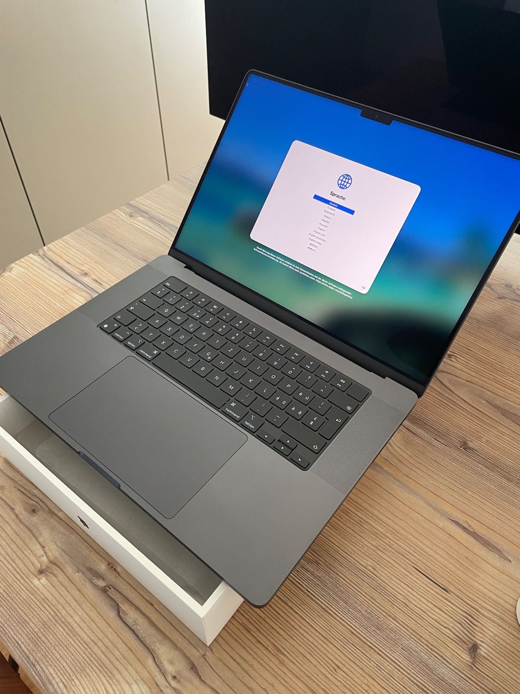 Apple Notebook: 16" MacBook Pro M4 Max, 16C CPU, 40C GPU, 128GB, 2TB, CH – Usato da Haag (Rheintal) venduto da MoekCH 5