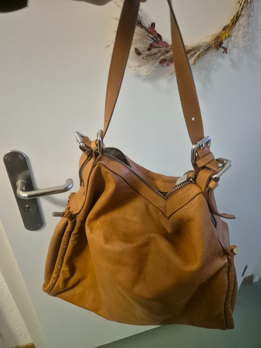 Sacs femmes: Leder Tasche – D'occasion à Spreitenbach par Jus_299b 1