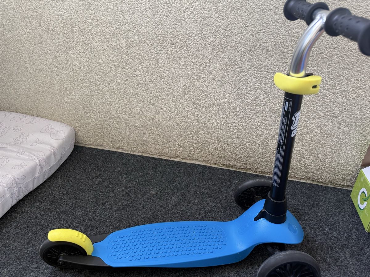 Veicoli per bambini: TROTTINETTE ENFANT   – Usato da Villars-sur-Glâne venduto da sib_rwl7 1