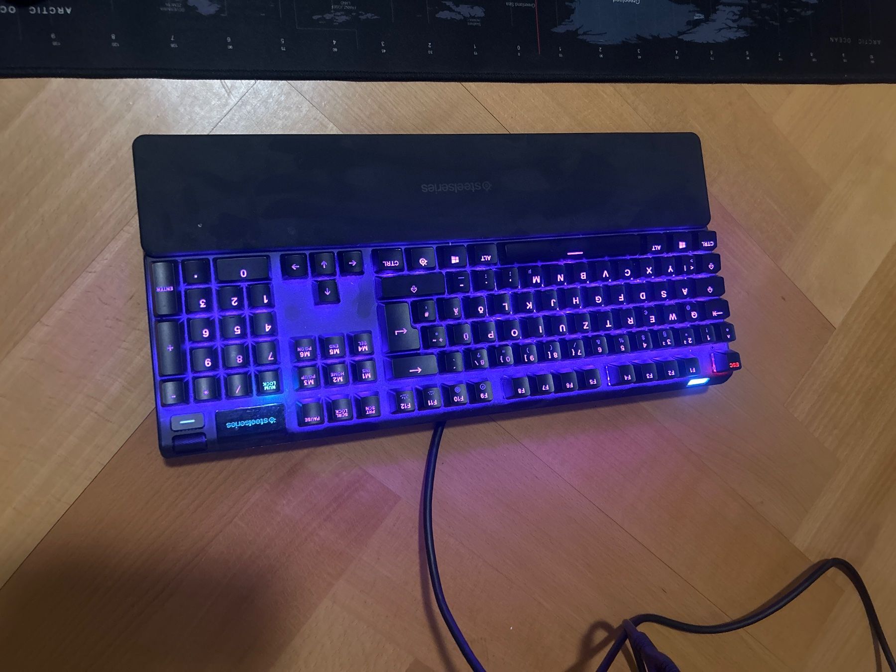 Steelseries Tastiere: SteelSeries Apex 7 mit Blue Switches – Usato da Wohlen AG venduto da gia_kp6v