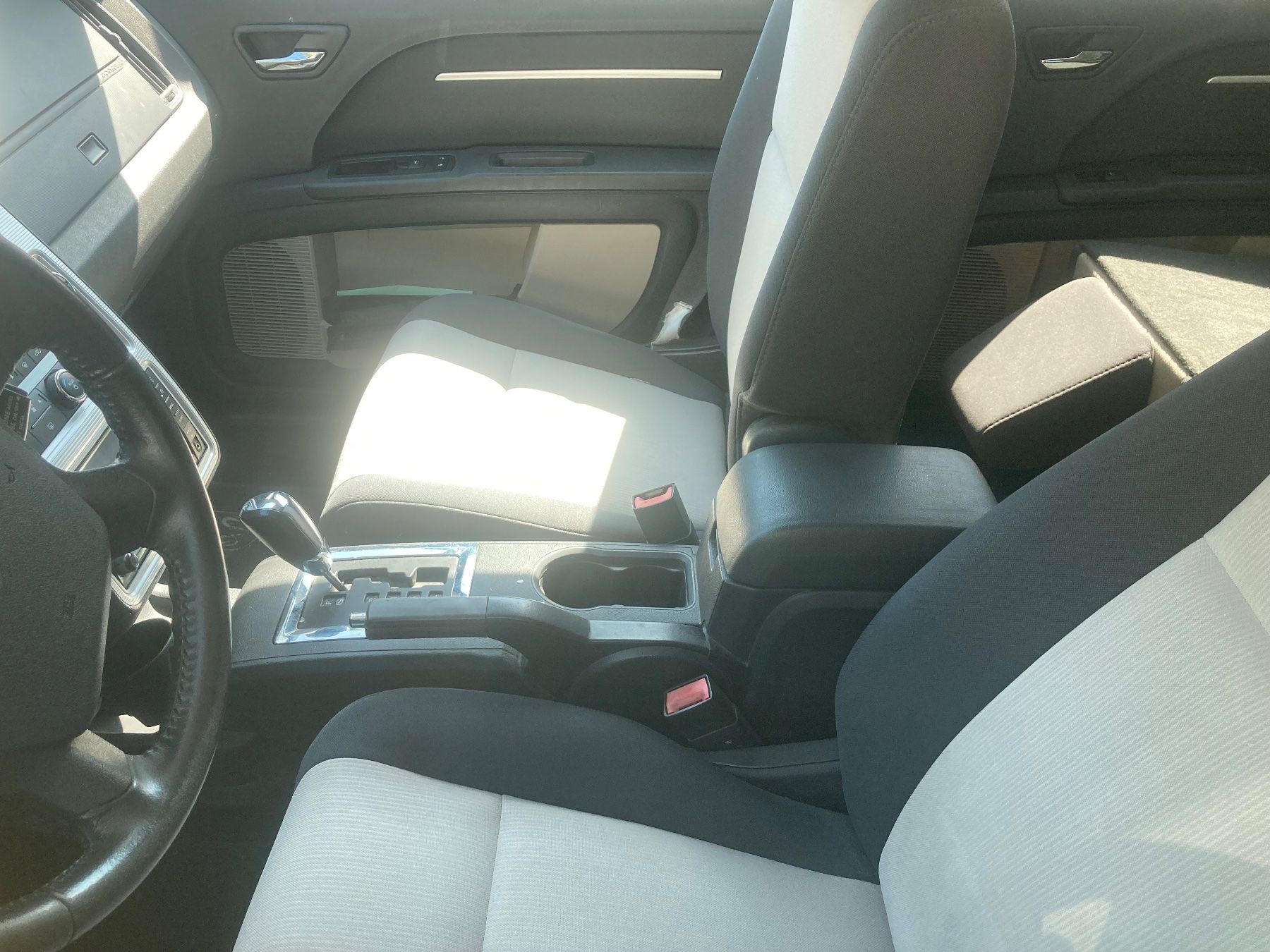 Dodge Autos: DODGE Journey 2.0 TD – Défectueux à Messen par Auktion-85 4