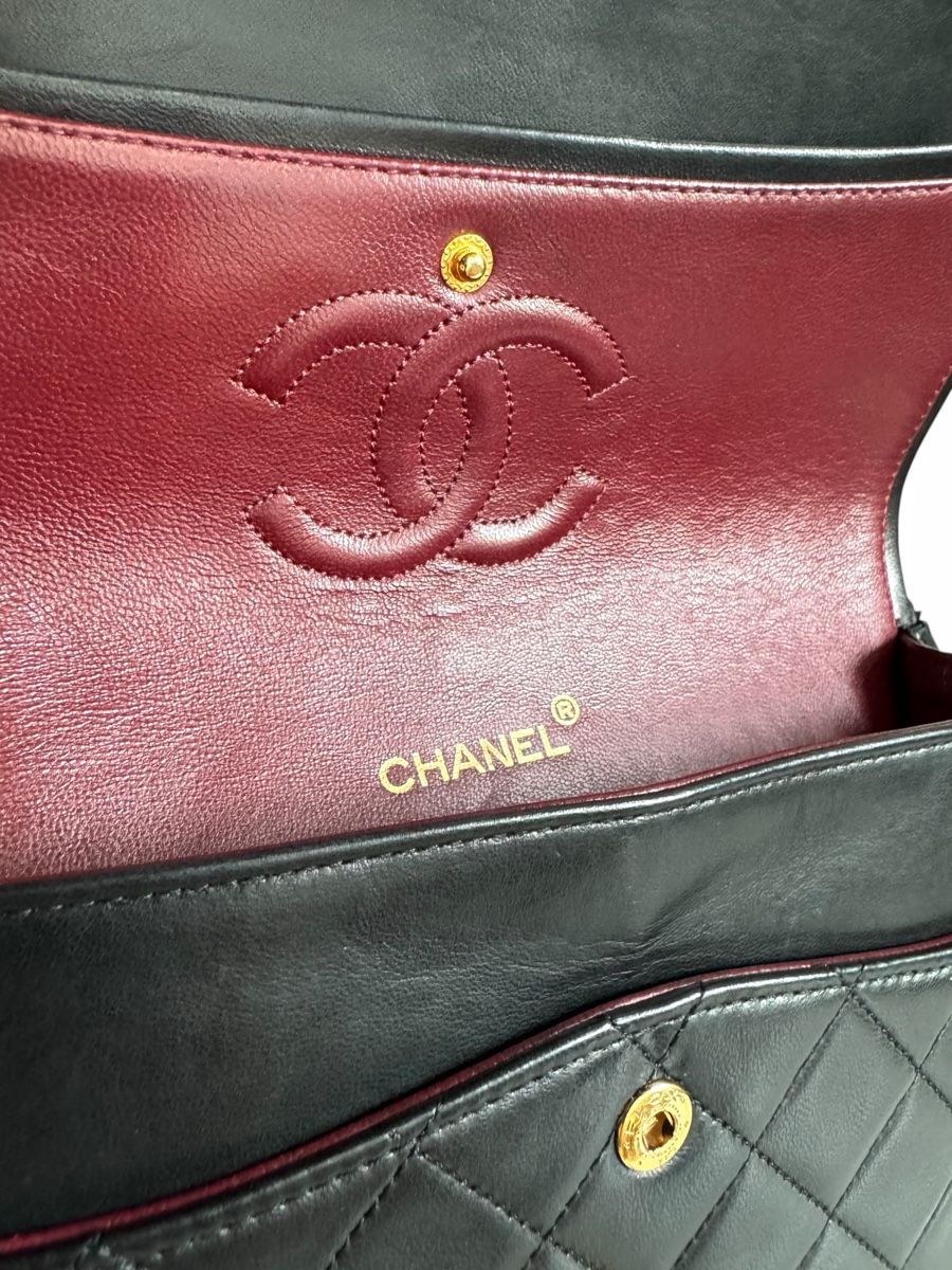 Chanel Borse da donna: CHANEL Medium Tall Classic Lambskin Double Flap Tasche – Usato da Kriens venduto da hannaandkiko 6
