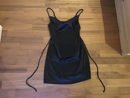 Schwarzes Kleid Grösse S
