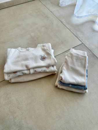 Babykleidung Komplettset, Grösse 68 sehr guter Zustand