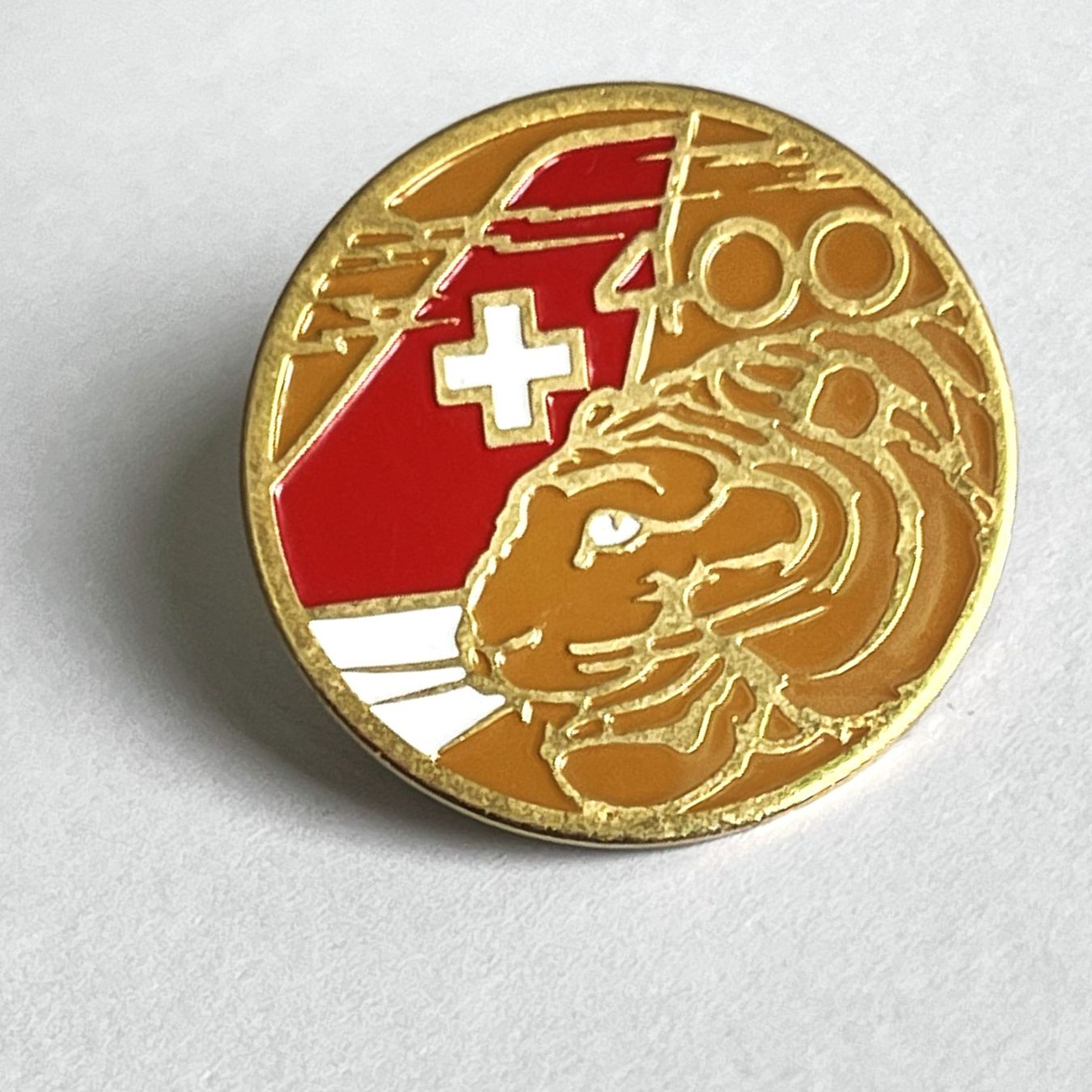 Schweizer Armee Placchette & Badge: Pin Schweizer Armee Tiger – Usato da Kriens venduto da TSCH1