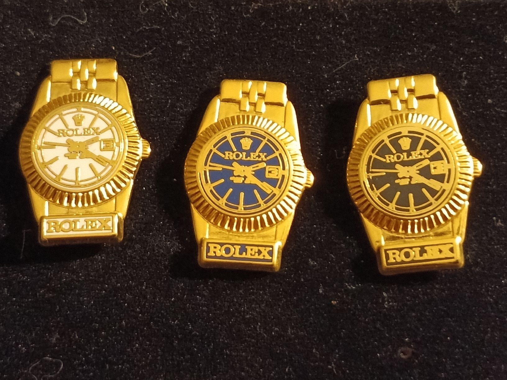 Rolex Placchette & Badge: 3 pins dorés montres Rolex   – Usato da Bex venduto da Canouille