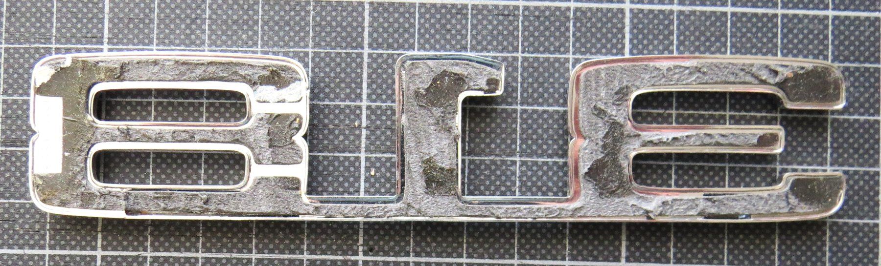 BMW Alle Autoersatzteile: BMW 318 Schriftzug – Gebraucht aus Ettingen von campione_1 1