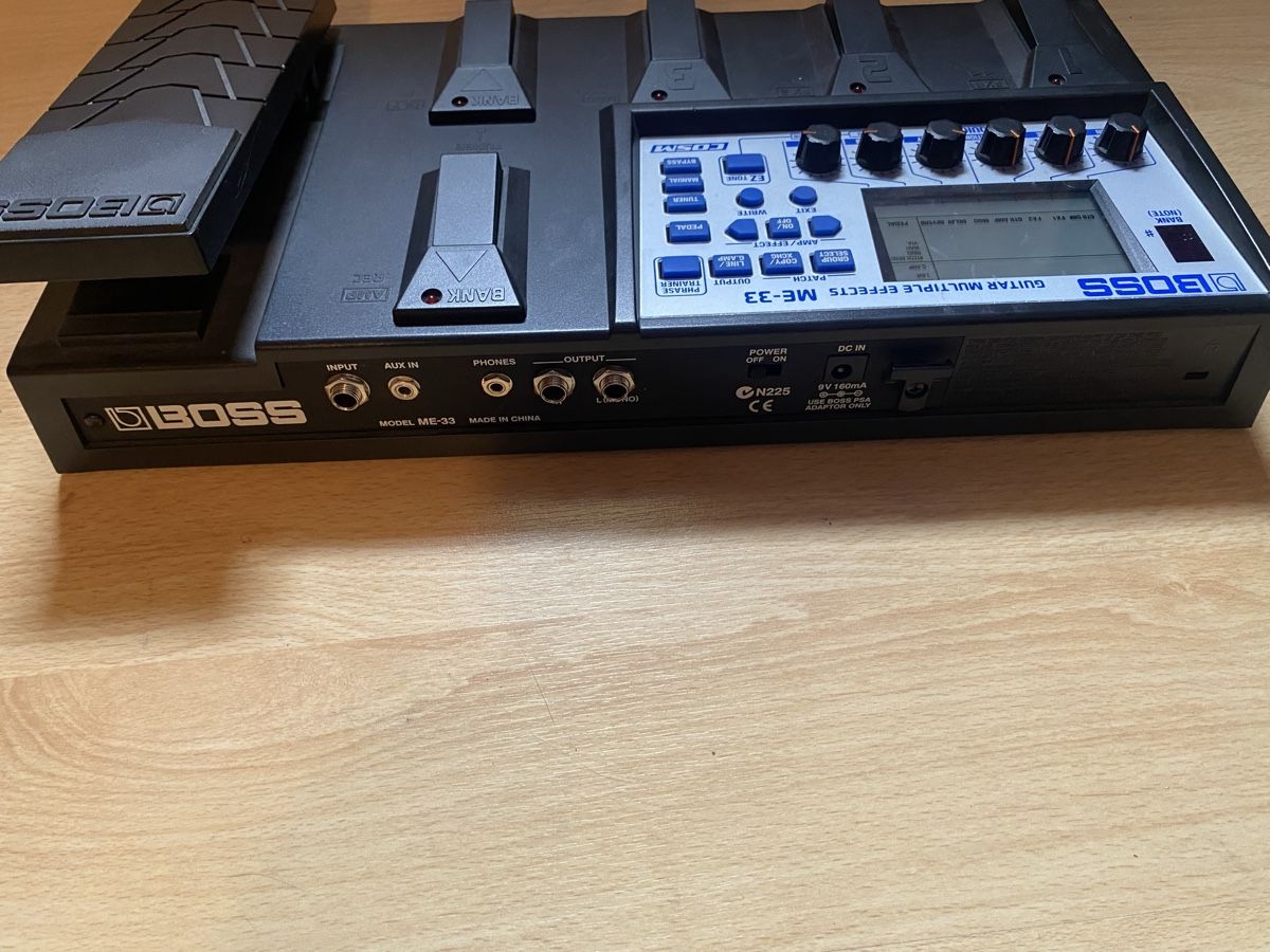 Boss Amplificateurs: BOSS ME-33 Guitar Multiple Effects  – D'occasion à Rochefort par runeii 1