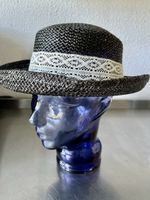 Eleganter Strohhut mit Spitze – Perfekt für den Sommer!