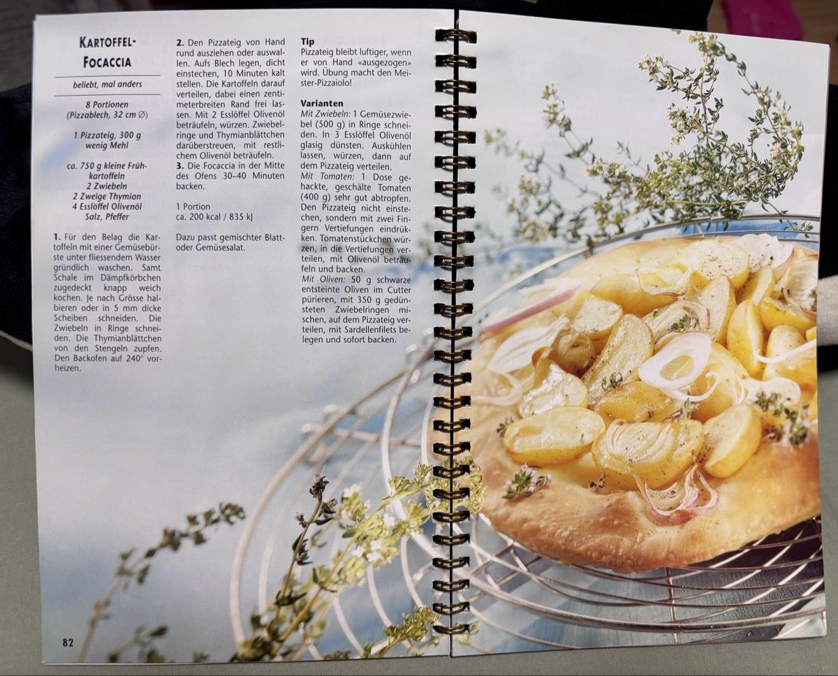 Livres: Backen mit Fertigteig – D'occasion à Basel par Mirejus 1