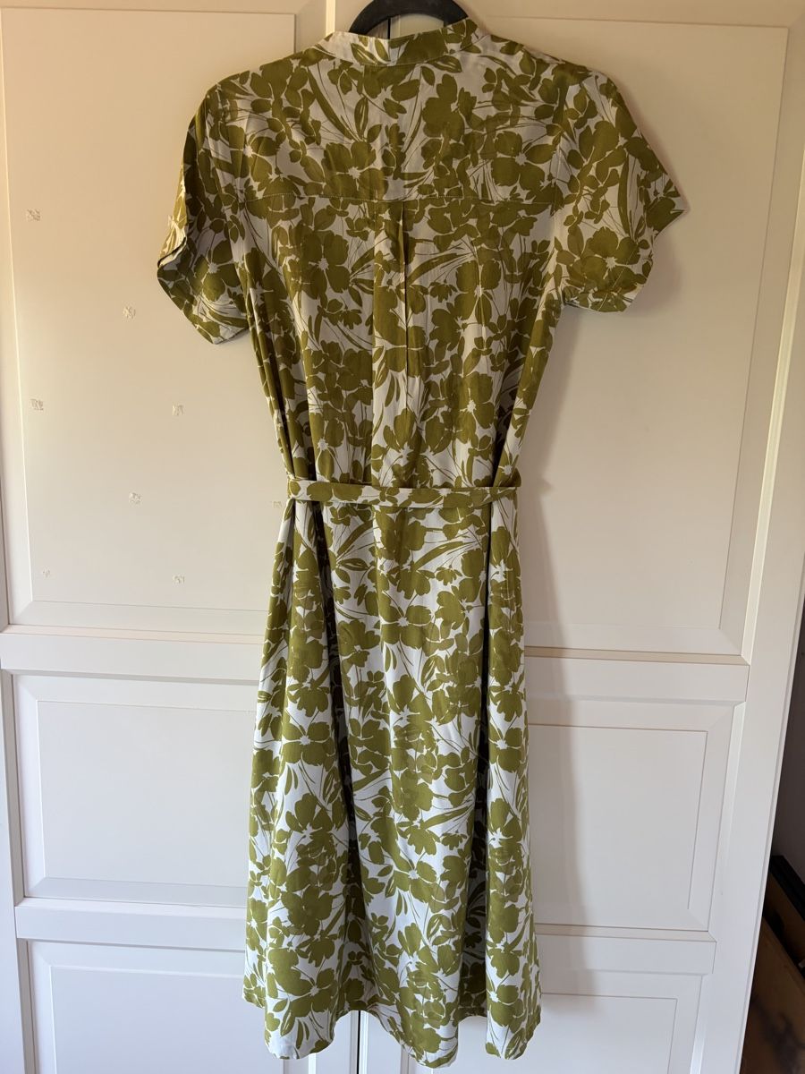 Kleider: Floral Viscose Midi Dress – Gebraucht aus St.Josefen von lop_lh8d 2