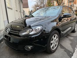 VW Golf VI 1.2 TSI Limousine schwarz 2010