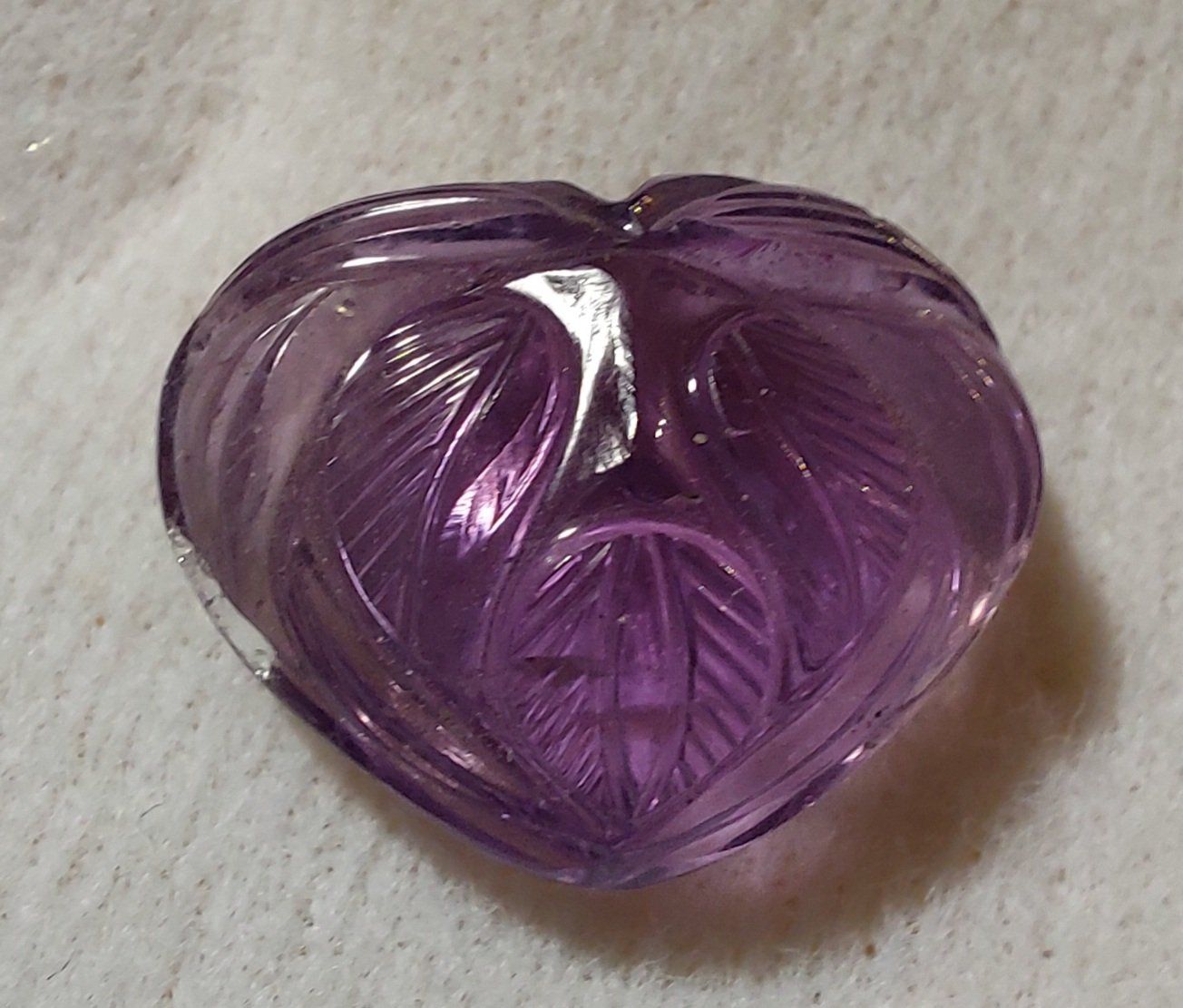 Pietre preziose: Amethyst-Herz mit Steingravur – Nuovo (secondo la descrizione) da Klingnau venduto da Tamina5