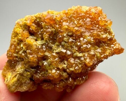 Minerali & Pietre curative: Hessonite , Zermatt-Saas Fee region, Valais – Usato da Figino venduto da minshop 4