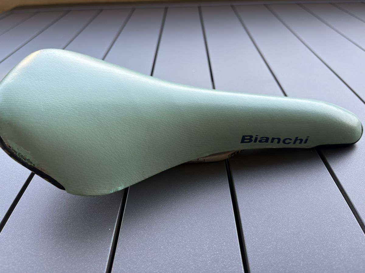 Bianchi Pezzi di ricambio: BIANCHI - set selle et guidon- – Usato da Lausanne venduto da Zorrus77 1