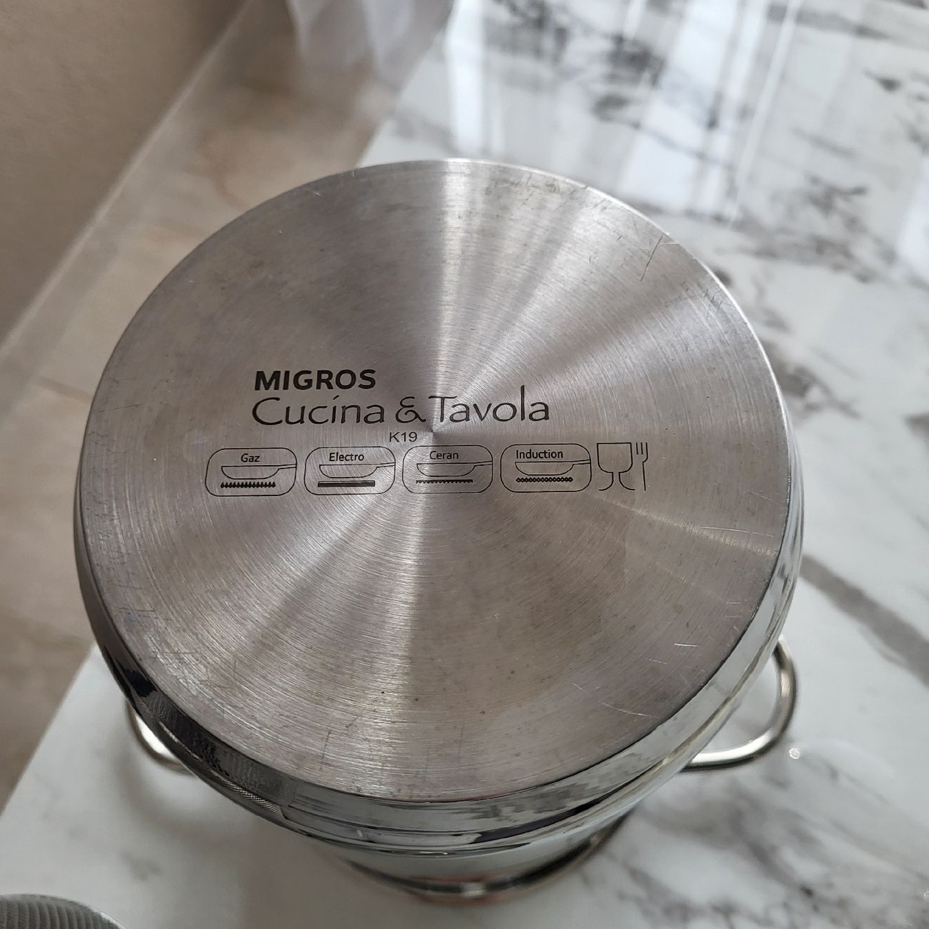 Töpfe: Migros Cucina&Tavola Spargel/ Teigwaren mit Sieb-Einsatz – Gebraucht aus Wangen ZH von Macle 2