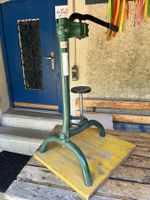 Flaschenverkorker aus Metall, Standmodell, gut erhalten