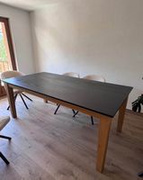 Table salle à manger en bois