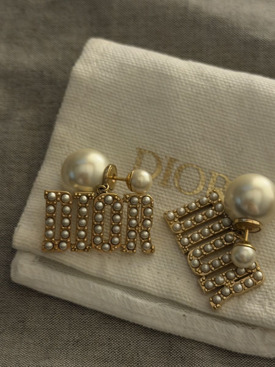 Dior Orecchini pendenti & Orecchini a lobo: Dior Tribales Ohrringen – Nuovo (secondo la descrizione) da Thörishaus venduto da swe_5m5z 1