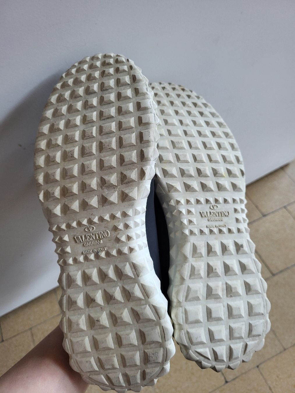 Valentino Scarpe da donna: Originale Valentino Hoch-Sneakers – Nuovo (secondo la descrizione) da Zweisimmen venduto da Adorable 3