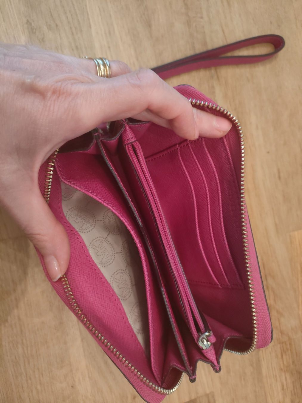 Portamonete: portefeuille Michael Kors rose – Usato da Bussigny venduto da Nouny77 1