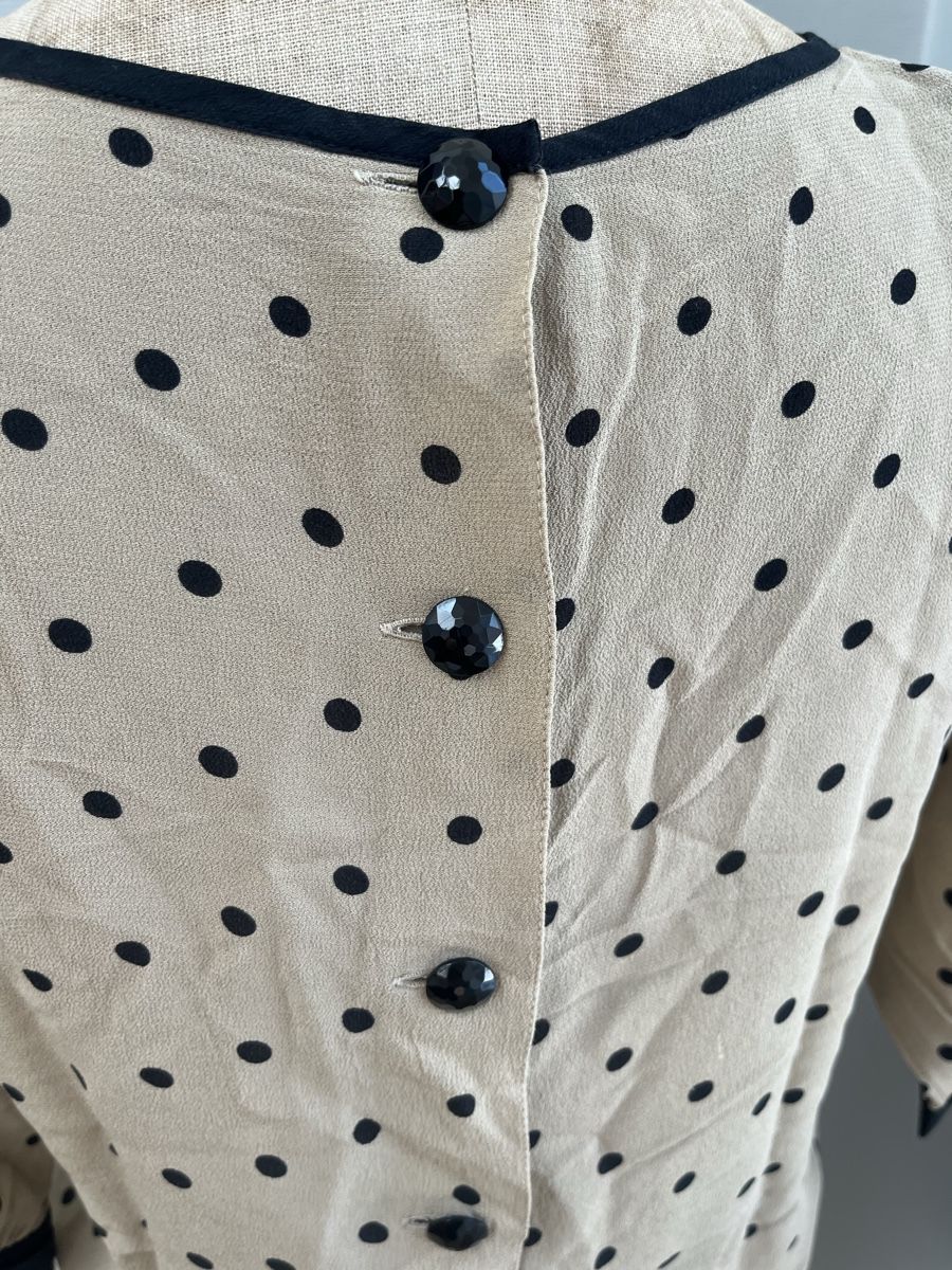 Max Mara Camicette: Max Mara Top aus Seide Gr. M – Usato da Basel venduto da and_bc5b 3