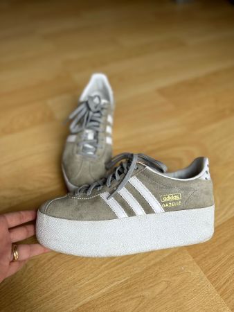 Adidas Gazelle mit Plattform